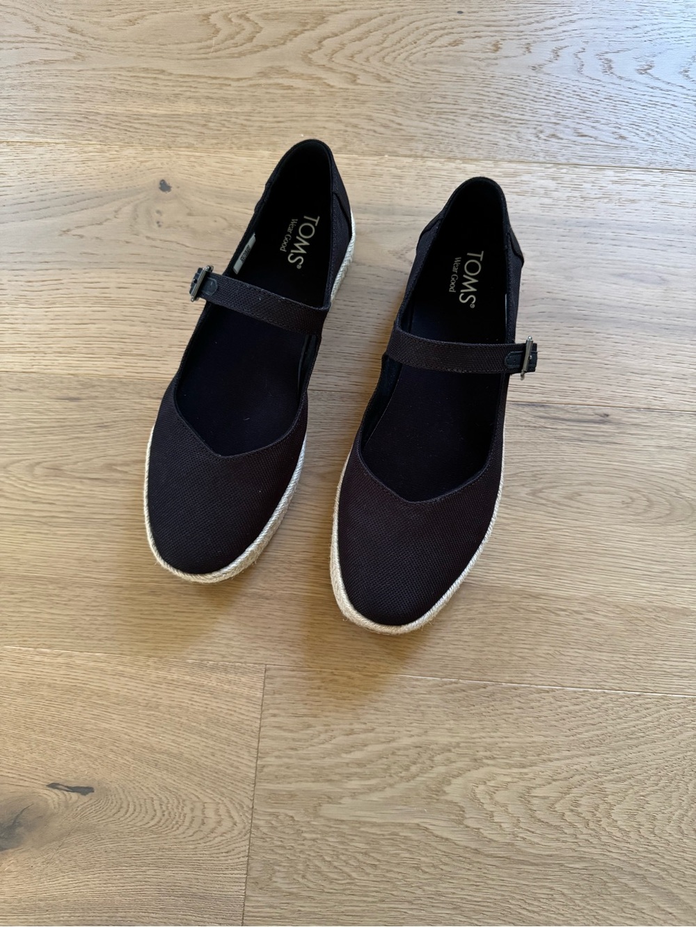 NWOT Toms Carolina Mary Jane Espadrille Flats